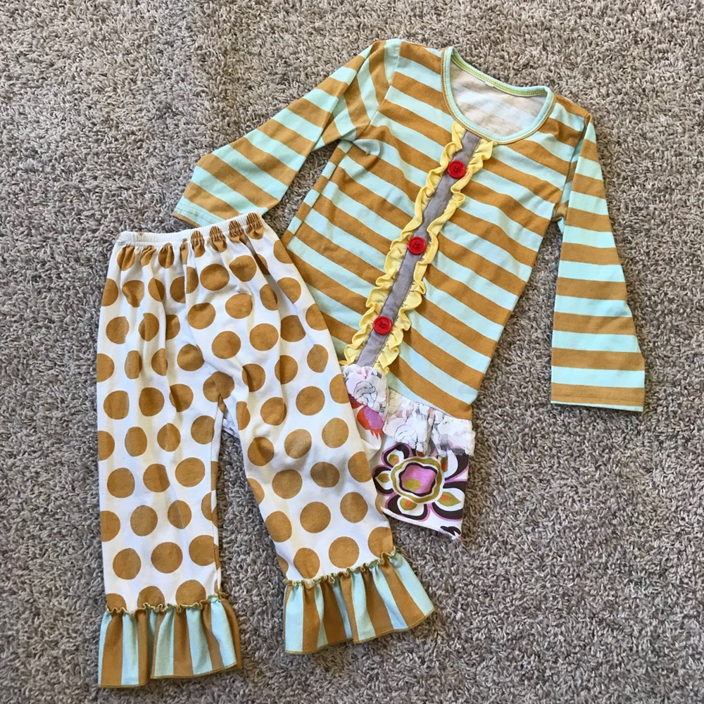 Boutique Ruffle Set